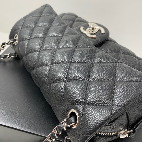 Chanel Easy Flap Medium Shoulder Bag - Picture 7 of 16